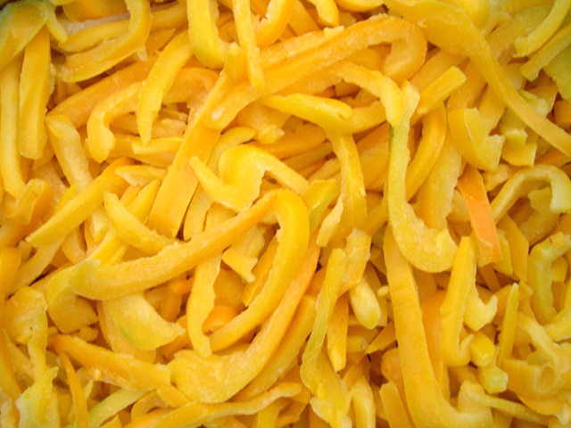 Frozen shredded yellow pepper